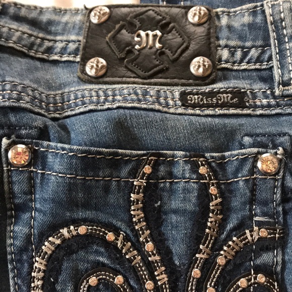 Miss Me Jeans - Picture 3 of 9